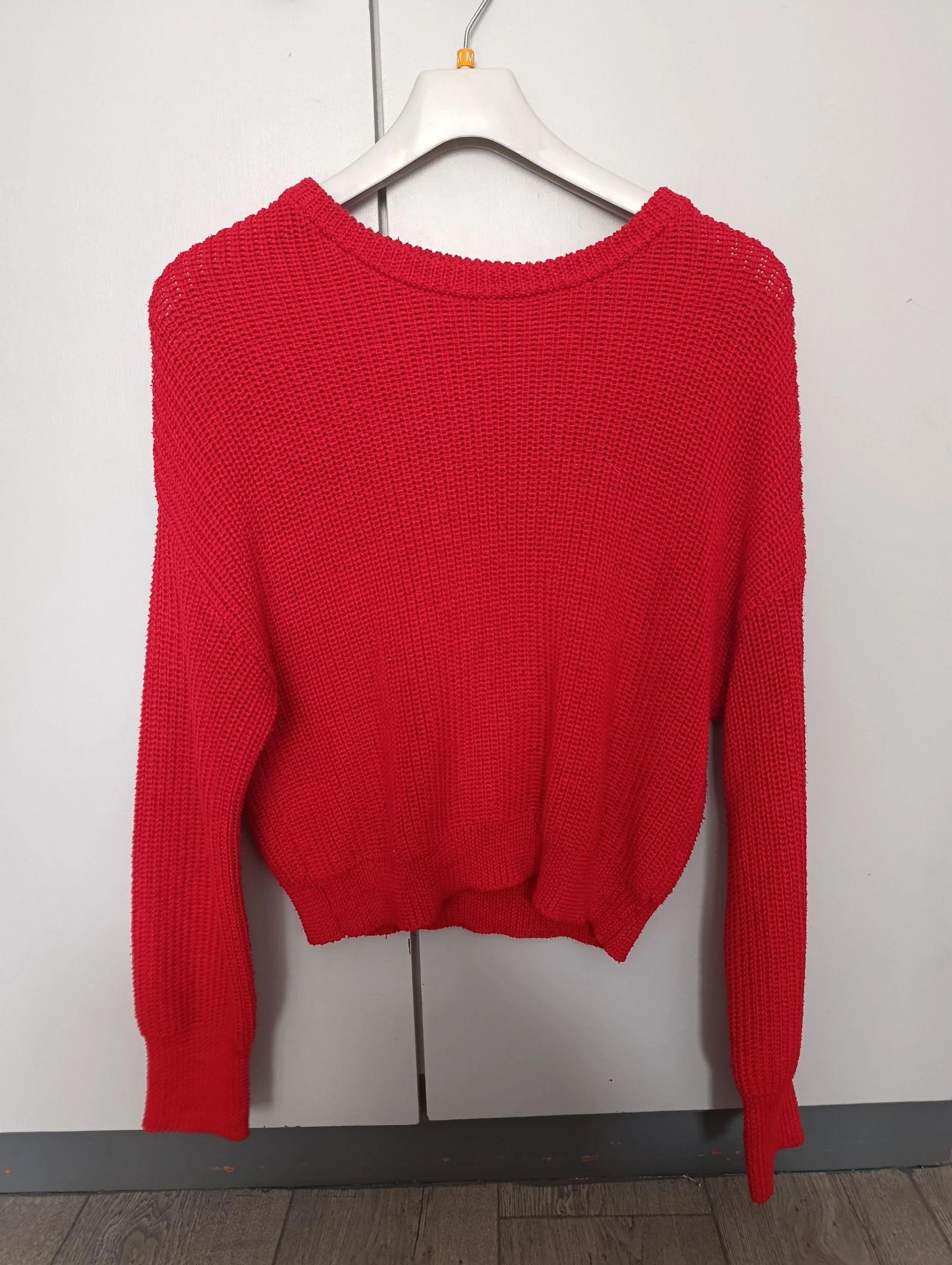 Pull 100% Polyester de marque Pull and Bear en taille 38-M
